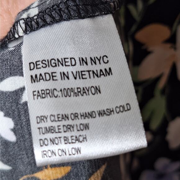 Yumi Kim Milano Maxi Dress Dark Black Floral Long Medium Open Back Boho Romantic - Picture 9 of 14